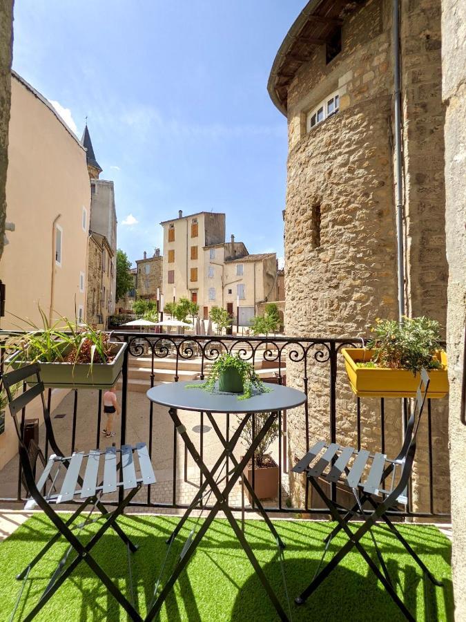 Joli Appartement De Charme Renove En Centre Ville Aubenas Exterior photo